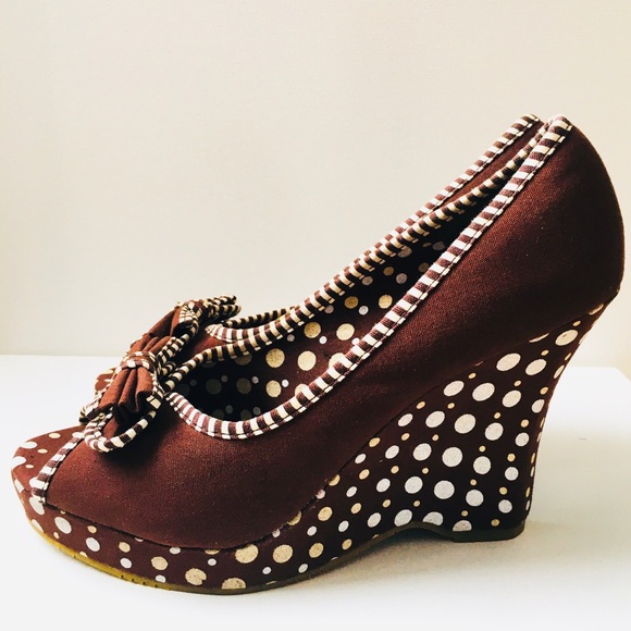 NWT Not Rated “Bow Down” platform wedge - Picture 5 of 7